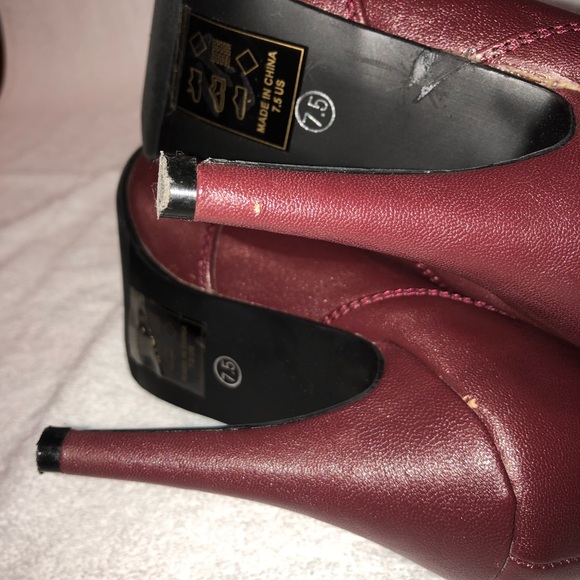FUN Burgundy High Heeled Boots 👢 - Picture 3 of 3